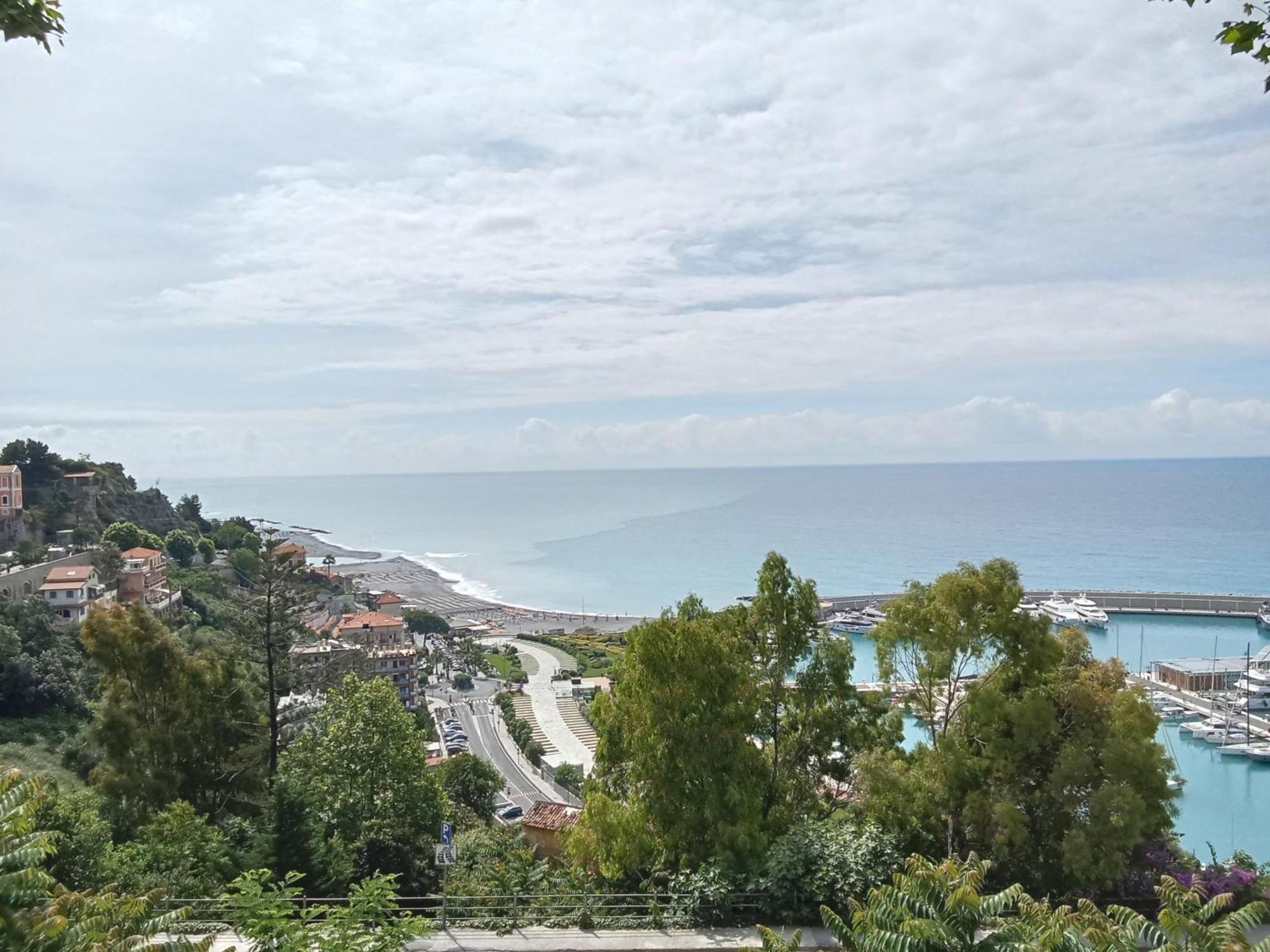 Casa Eden Apartment Ventimiglia Exterior photo