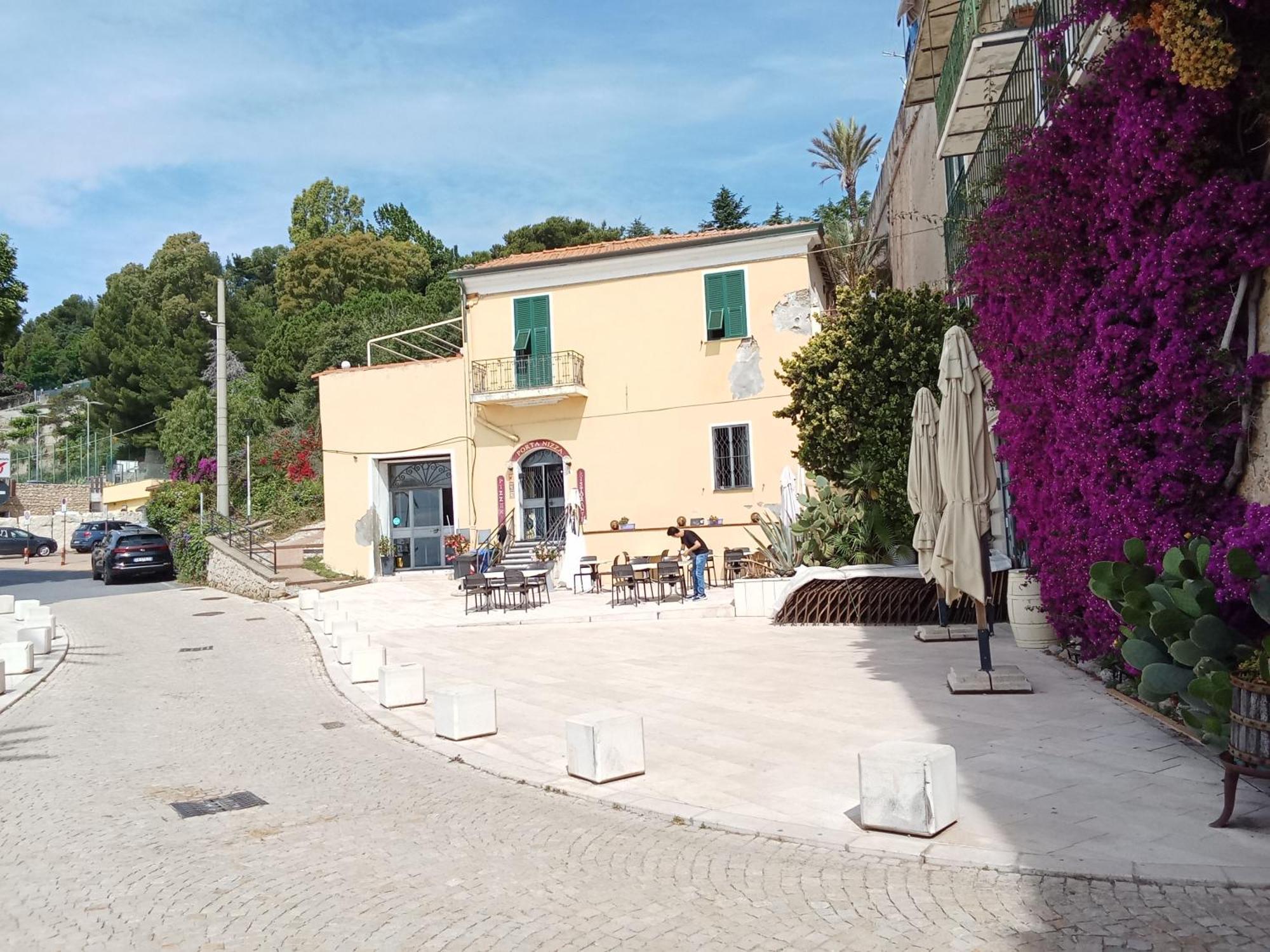 Casa Eden Apartment Ventimiglia Exterior photo